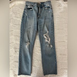 Abercrombie & Fitch
The Mom
High Rise